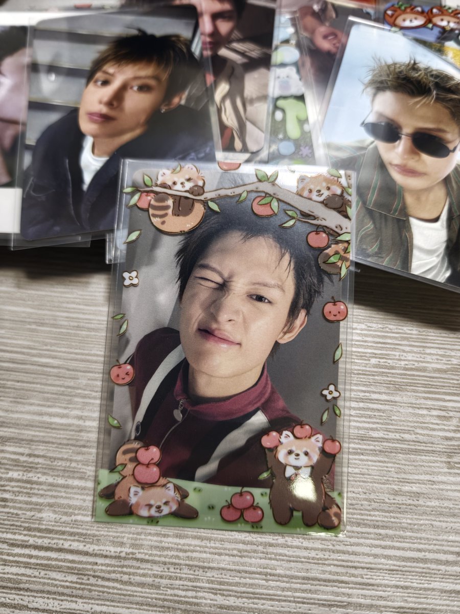 kachiiba's tweet photo. THE jamie photocard yang bikin saya gila https://t.co/Byw4wC878U