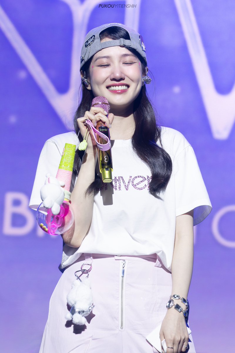 Pukouyitienshih's tweet photo. 《260913 #박은빈 은빈노트: EUN-iverse IN TAIPEI》  
嗚지마🥺💦

#은빈노트_EUNiverse #PARKEUNBIN #EUNBINNOTE_EUNiverse https://t.co/vuiba3zrgh