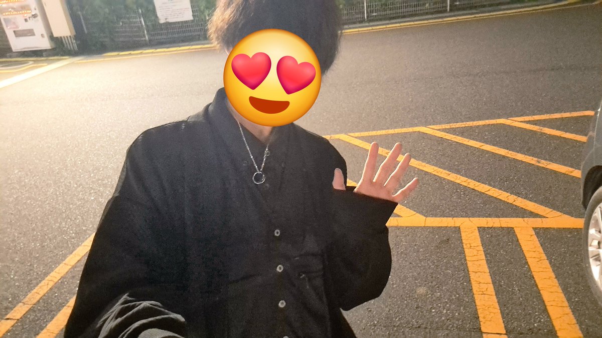 CH_keyokun's tweet photo. インドアの自分、夜のお出けけ🌙*.｡★*ﾟ
黒スタイル好きなのよね(*´ω｀*) https://t.co/VQb0PBvvNP