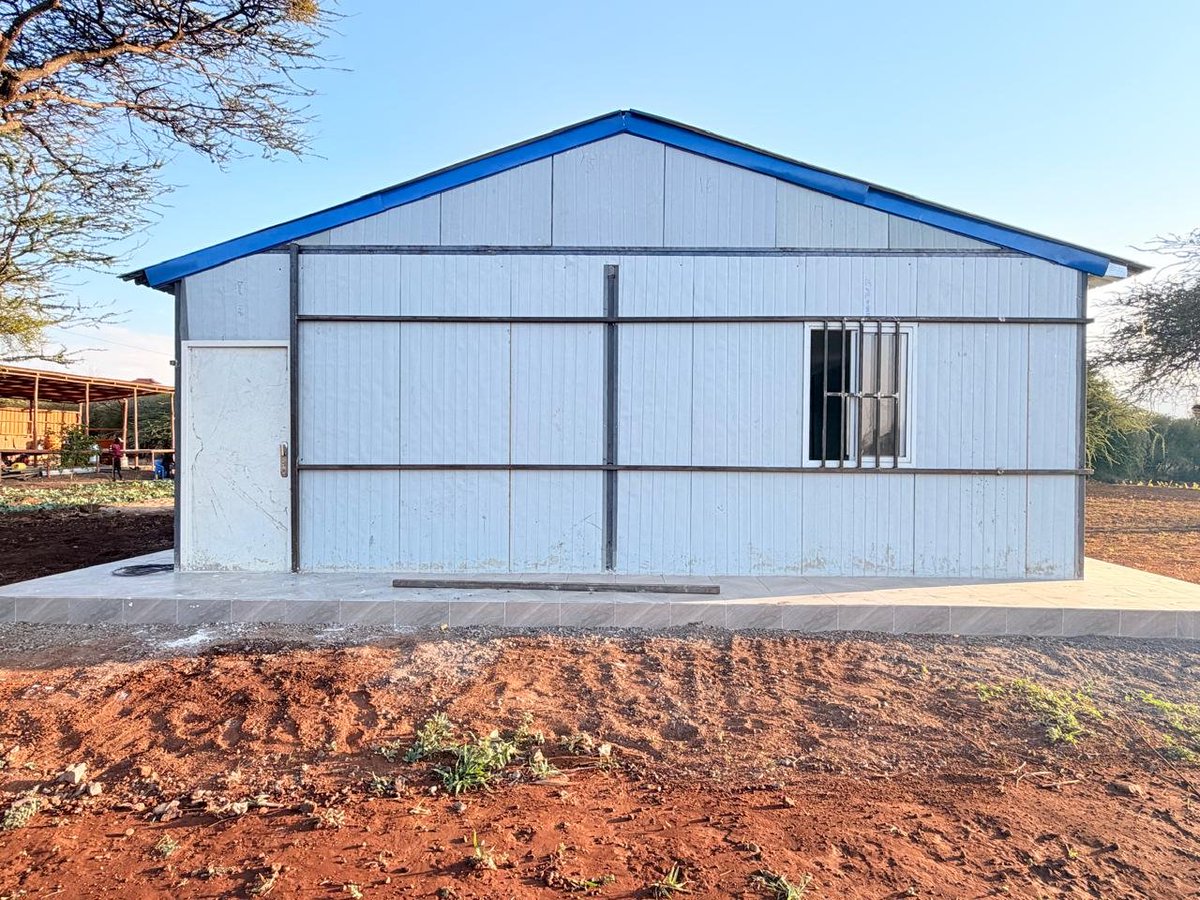RReseeding's tweet photo. Our seedbank &amp; research facility in Isiolo is almost complete! This will be a hub for conserving, testing and scaling indigenous tree &amp; rangeland pasture seeds, while supporting research and community-led restoration across Kenya’s drylands
#RangelandRestoration #SeedBank #Asals https://t.co/VOYN3VJoIW