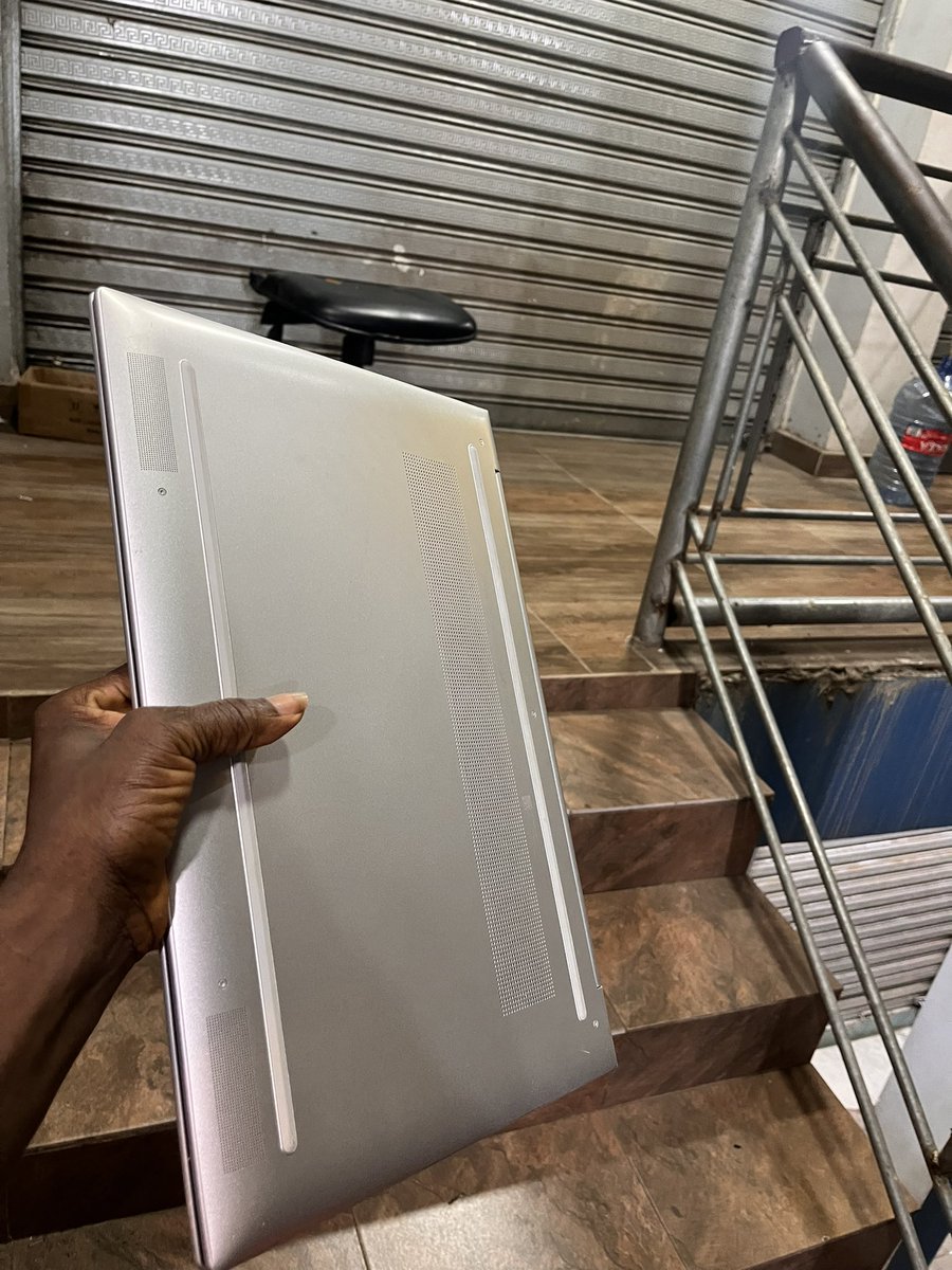 KrampahProf's tweet photo. @SIKAOFFICIAL1 @BigDaddyCee7 Hp Envy 17 * 
Core i5-12th gen
16 gig ram /512 ssd 
4K display 
*ghc7,500*
0507576086 https://t.co/EwS4fI6Pft