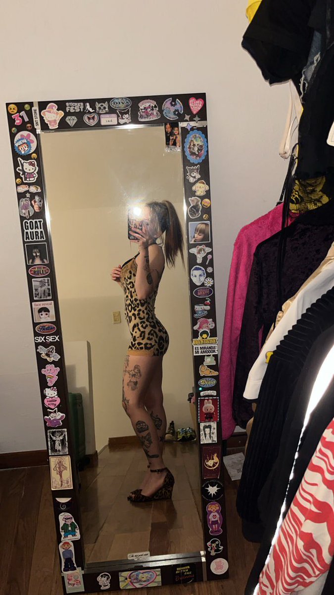 sweetvelorid's tweet photo. theres sumn abt leopard prints https://t.co/pJHGJgoOL6