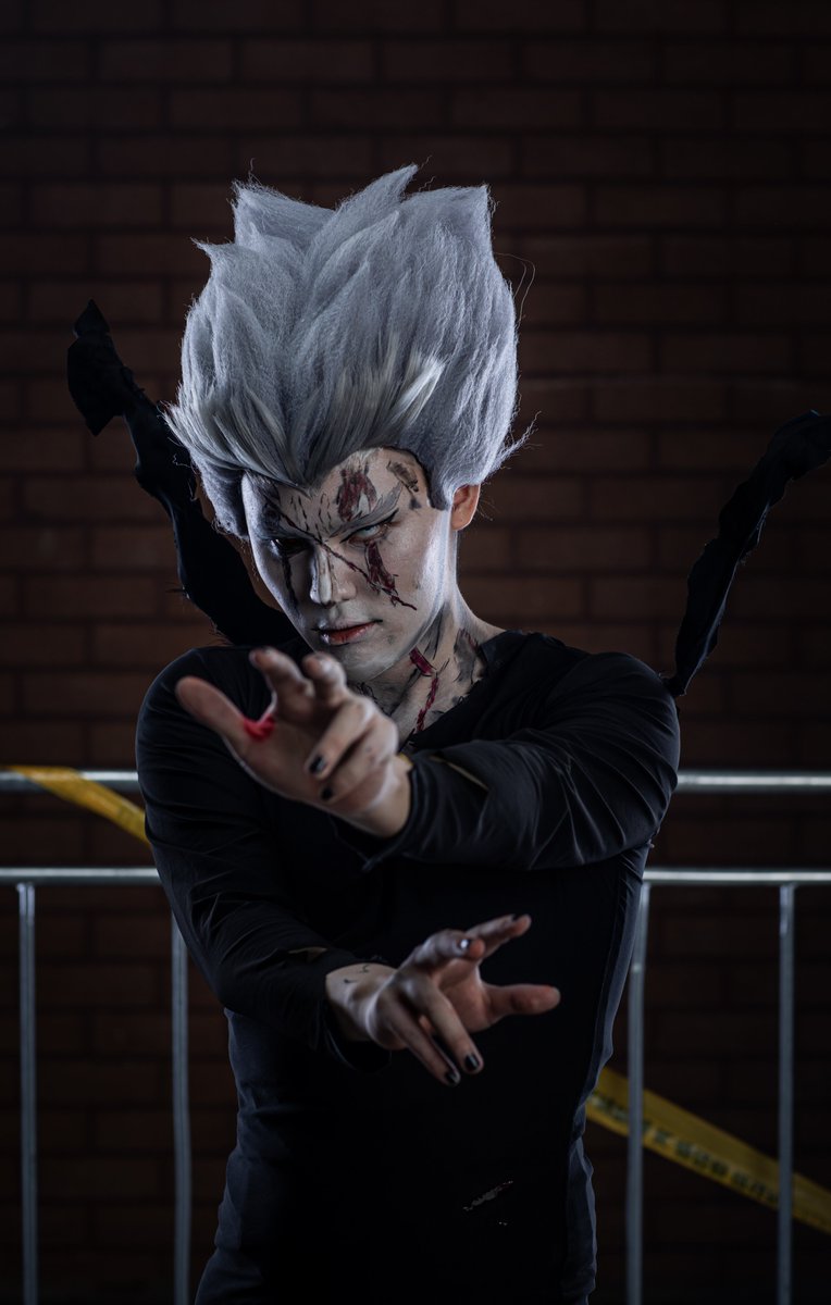 OetsuNimaiyaOx's tweet photo. Hero Hunter
#Garou
#onepunchman #cosplay https://t.co/LIWcFmxh6a