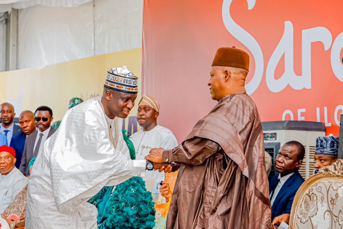 SalihuDanlad's tweet photo. Privileged to have been part of the dignitaries that honoured our Governor, leader and mentor, Mallam @RealAARahman CON as he was officially turbaned as the Sardauna of Ilorin Emirate by the Emir of Ilorin, Dr Ibrahim Sulu-Gambari CFR. Our President, @officialABAT GCFR, represented by his Vice, Senator @KashimSM GCON, led Governors and other top government functionaries from within, the Ivorian Vice President led eminent guests from outside, and Alhaji @asr_rabiu CFR, CON led others from the business world to witness the historic occasion and celebrate with the AbdulRazaq family and the people of Ilorin and Kwara state.

Just before that, we joined Vice President Shettima to commission two of the signature projects of Gov AbdulRazaq - the iconic Garment Factory, which has the capacity to hire 4000 people, and the multi-storey Revenue House, one of the mighty and imposing structures in the country. With this and many others to come, Gov AbdulRazaq has successfully made Kwara a one-stop hub in the North Central and indeed Nigeria as a whole.

SYD.