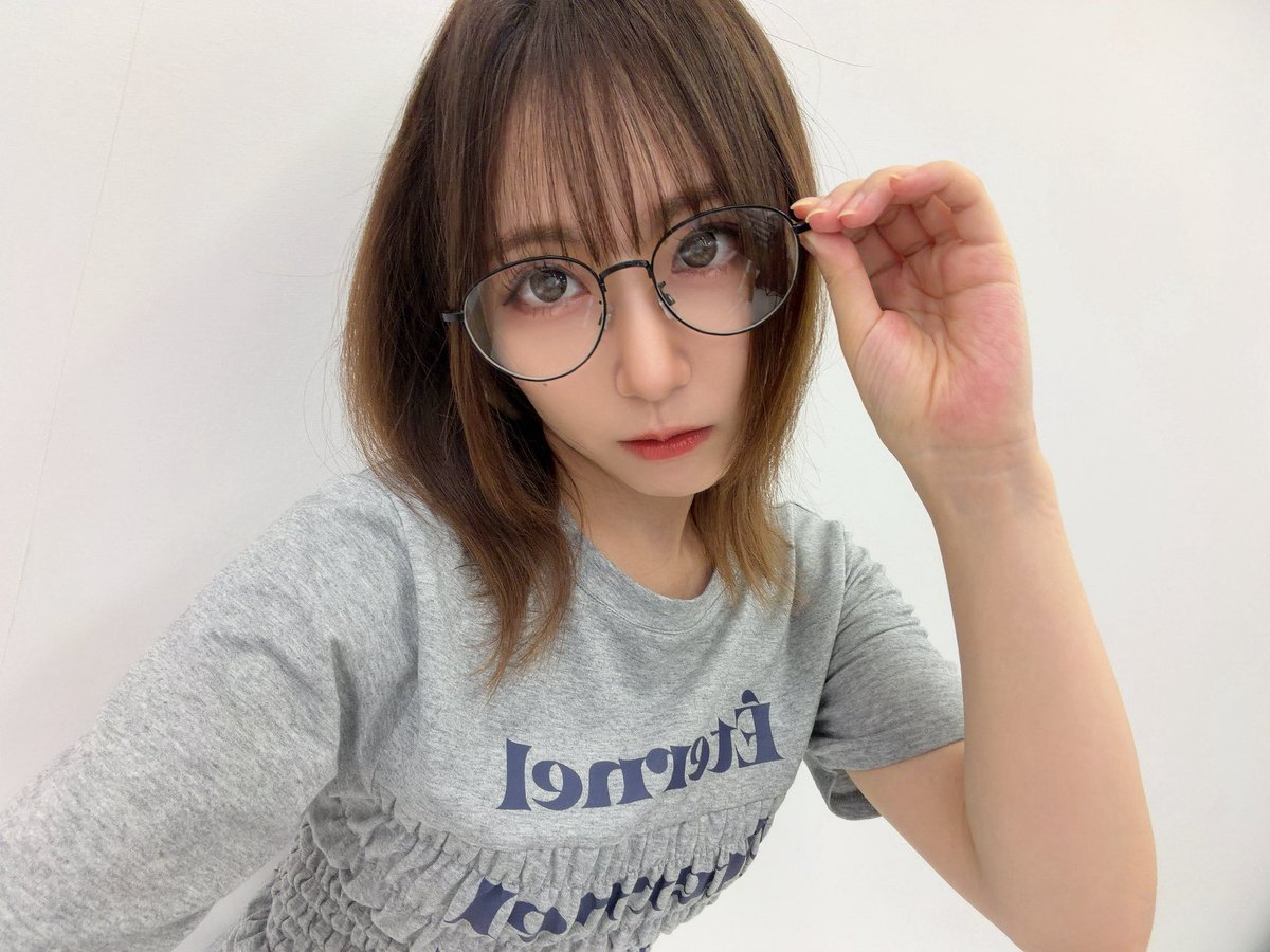aina_suzuki723's tweet photo. 9月の17日（あいな）の日
皆様今日もお仕事等お疲れ様ですっ
いつもありがとう☺️

眼鏡でかしこく見え…見え…🥹👓 https://t.co/OoyWRSxxRr
