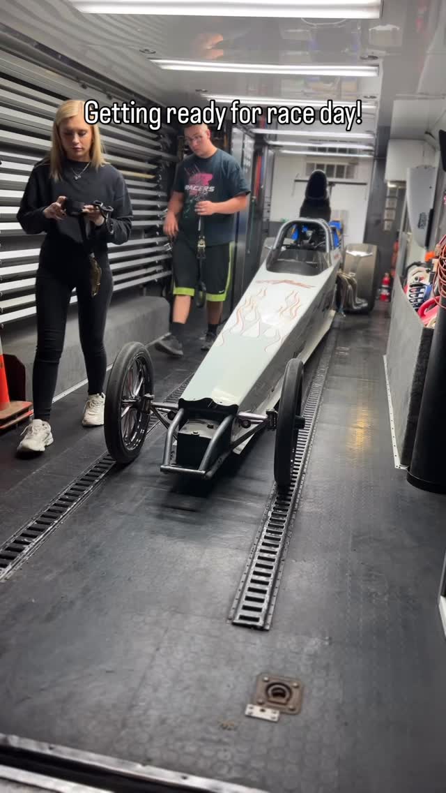 MelanieGabardi's tweet photo. My car is packed and ready for Vegas! Let’s go! https://t.co/Jp8Gv8JxUX