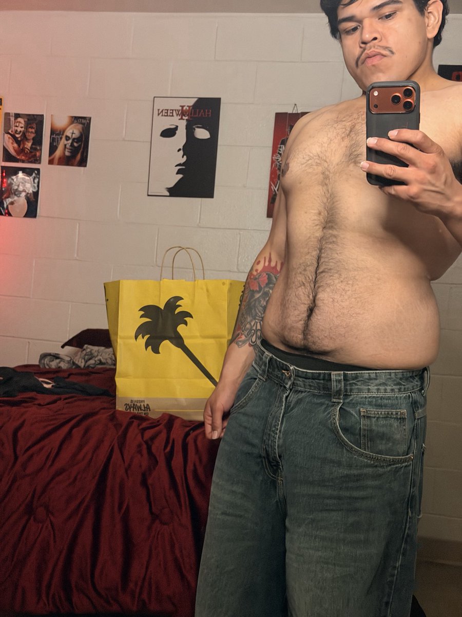 sexcmarty's tweet photo. I want it goneee 😞 https://t.co/O8buWKF16e