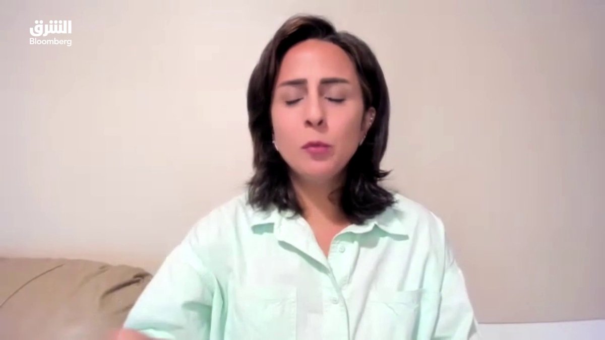 كيف تؤثر تحركات الفائدة وأسعار النفط على أداء أسواق الخليج؟. التفاصيل مع المحللة المالية في الشرق بلومبرغ، ماري سالم. تابعوا الشرق بلومبرغ للمزيد 