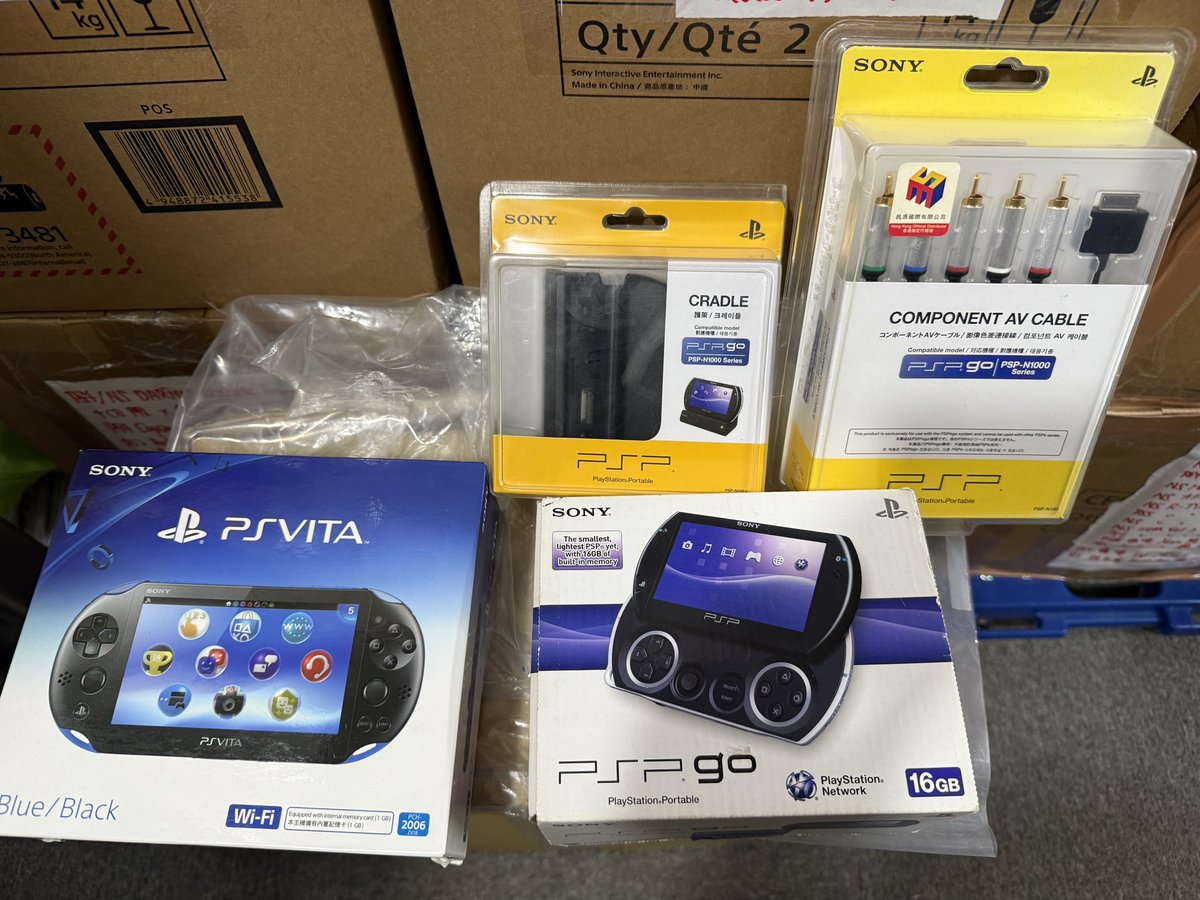 ManQgameshop's tweet photo. 本日買取貨品，多謝客人攞嚟俾我哋🥰🙏🏻 https://t.co/aWXpKet8bI