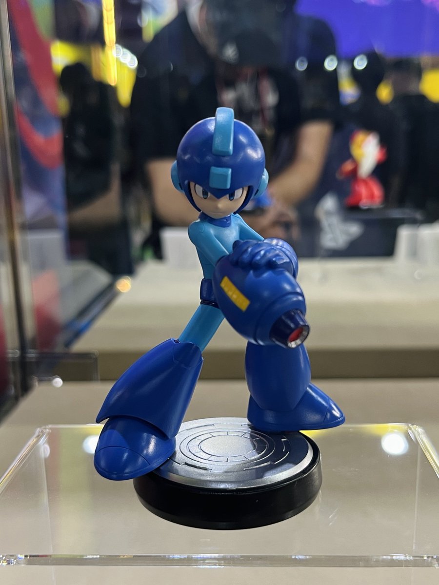 Genki_JPN's tweet photo. Mega Man and Proto Man amiibo! https://t.co/XHpF1jRfbe
