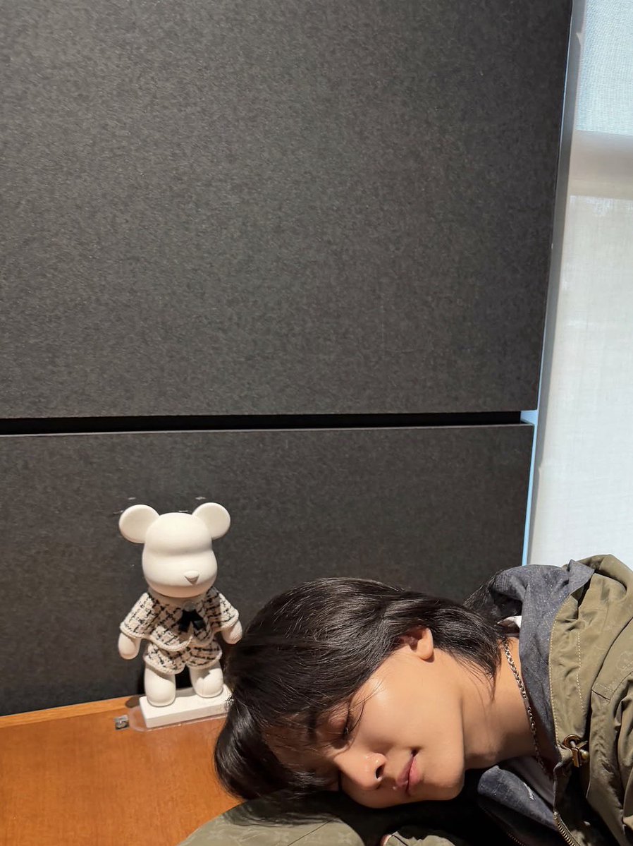 jeonghanlic's tweet photo. hiihilooo kakk!! 🫳🏻🤍 https://t.co/S6xsvg3BSL