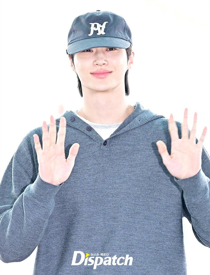 gw240528's tweet photo. 우석아 조심히 잘 다녀와💙 https://t.co/3rEZjwGNA7