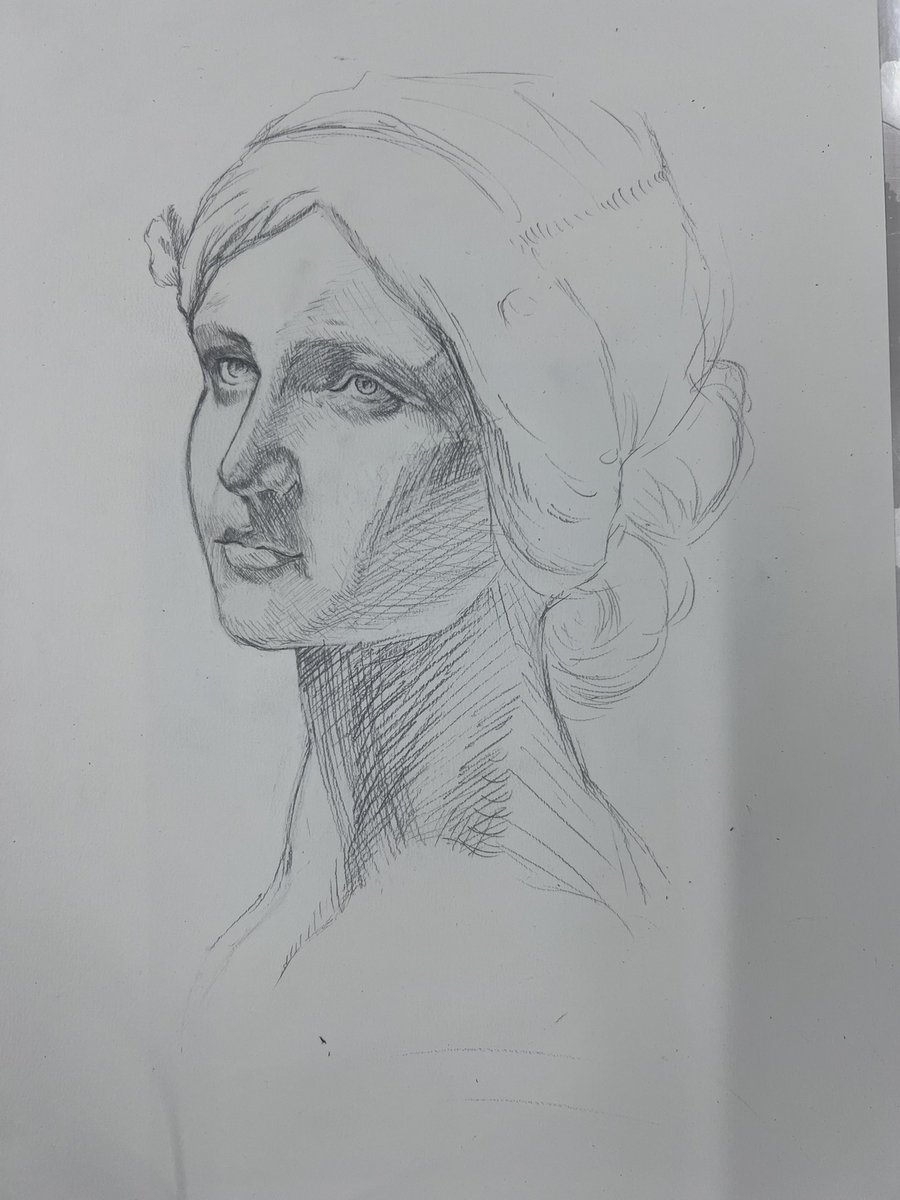 Lala_lavender1's tweet photo. Portrait practice for my drawing class 😋 #portrait #sketch #wip https://t.co/RjD5o99yOy