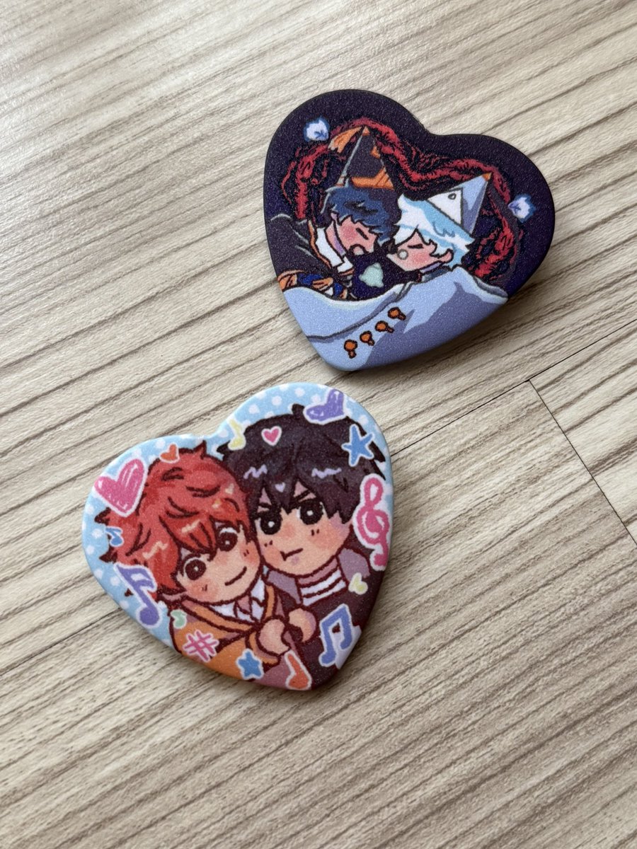 spicybinu's tweet photo. UPDATE!! heart badge sample has arrived! 

but after a few considerations, the badge will be glitter laminated instead of holo!

im sorry for the last minute changes😭😭🙏🙏 https://t.co/vvTktK4HF5