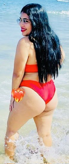 OrtizL666's tweet photo. Jeni García una chaparrita,muy preciosa 👌ademas de que se carga un tremendo culo bien delicioso y grande🤤 🍑🥵 se ve muy cómoda para ponerla en varias posiciones y darle mucha verga 🍆🥵🥵💦 
#Chaparritaculona #Guanajuato https://t.co/8KgDi0kR2u