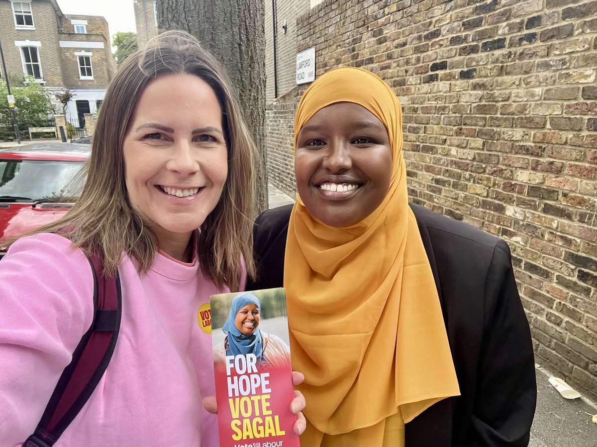 melanie_ward's tweet photo. Great session out on the doors yesterday with @Sagal_AW, our fantastic @UKLabour candidate in the upcoming Holborn &amp; St Pancras by-election. 

People were tooting their horns in support and coming over to wish her luck 🌹 https://t.co/y1CKYmUQbb