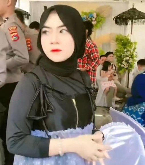 coupsistt's tweet photo. gue:                                          target gue: https://t.co/3kROWkoLmI