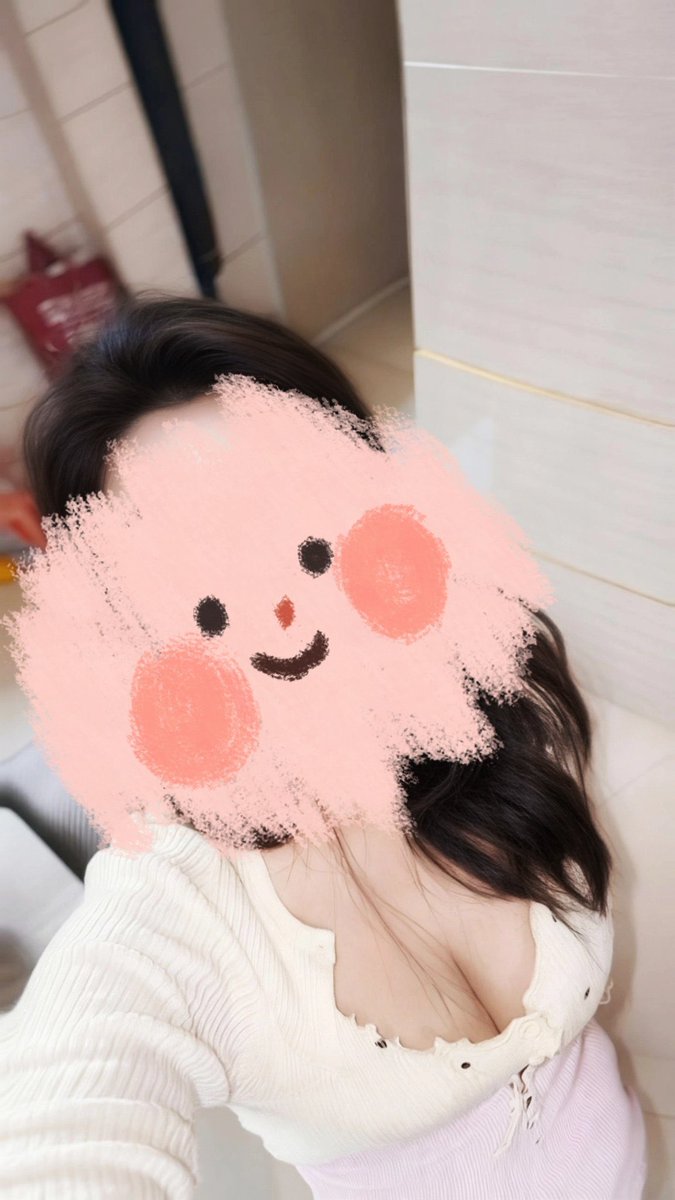 weebt4's tweet photo. 男生真的求求你们了，能不能来个离得近的和我长期啊！！不想谈恋爱啊 啊啊啊！太麻烦了… https://t.co/qwSC8EAR1K