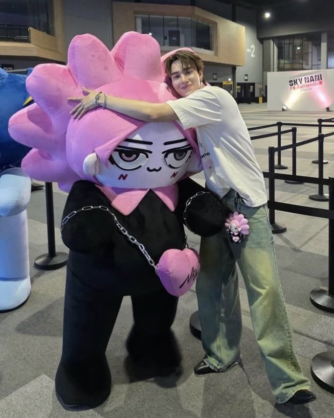 smilemycute's tweet photo. รอยยิ้มทุกอย่างยังเหมือนเดิมเลย จั๊นมีน้ามตา 😭💓🌸

2025                                                     2026 https://t.co/UqB6aLXmm4
