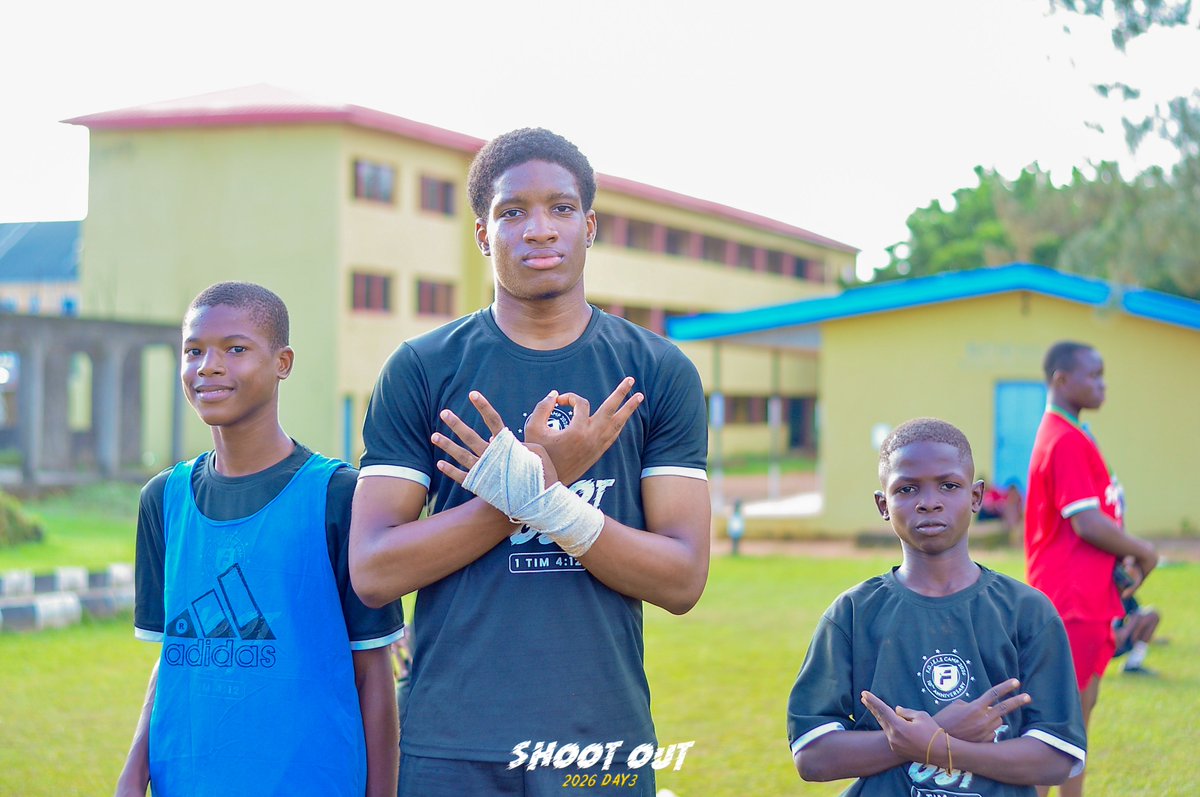 fojeis's tweet photo. There is so much more to who I am because of who He is.
So my identity?
Not what people say.
Not what your past say.
Not what your failures say.
100% what God said 📌.
#ShootOut
#identityinChrist https://t.co/2bxX0px5JG