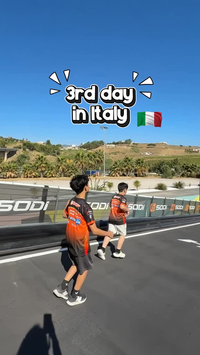 VickyVerhem3ef's tweet photo. 3rd day in Italy https://t.co/XcseW0BvwP
