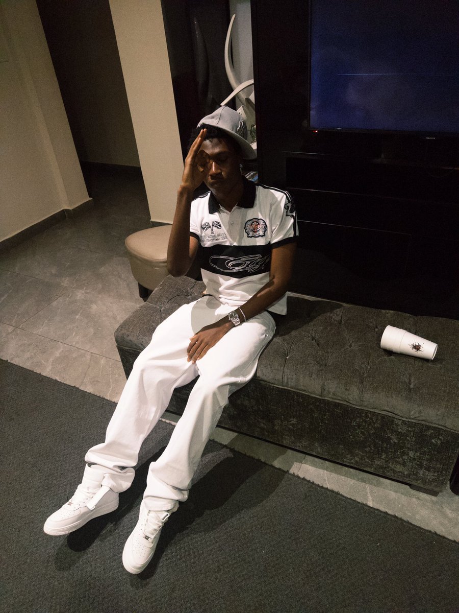 dre4theworld's tweet photo. HEAVEN MADE https://t.co/5bsM3IwCSL