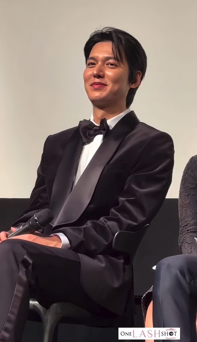 karin3413's tweet photo. #Repost @onelashshot
And just like that… Lee Min-ho oppa is sitting right in front of us after all these years. 😭❤️
Some moments you wait years for — and then suddenly, they’re right there. 🥹✨
Oppa, saranghaeyo! 🫶🏻🇰🇷
#LeeMinHo #TIFF2026 #OneLashShot #theassassins https://t.co/MPSA0HTyQ9
