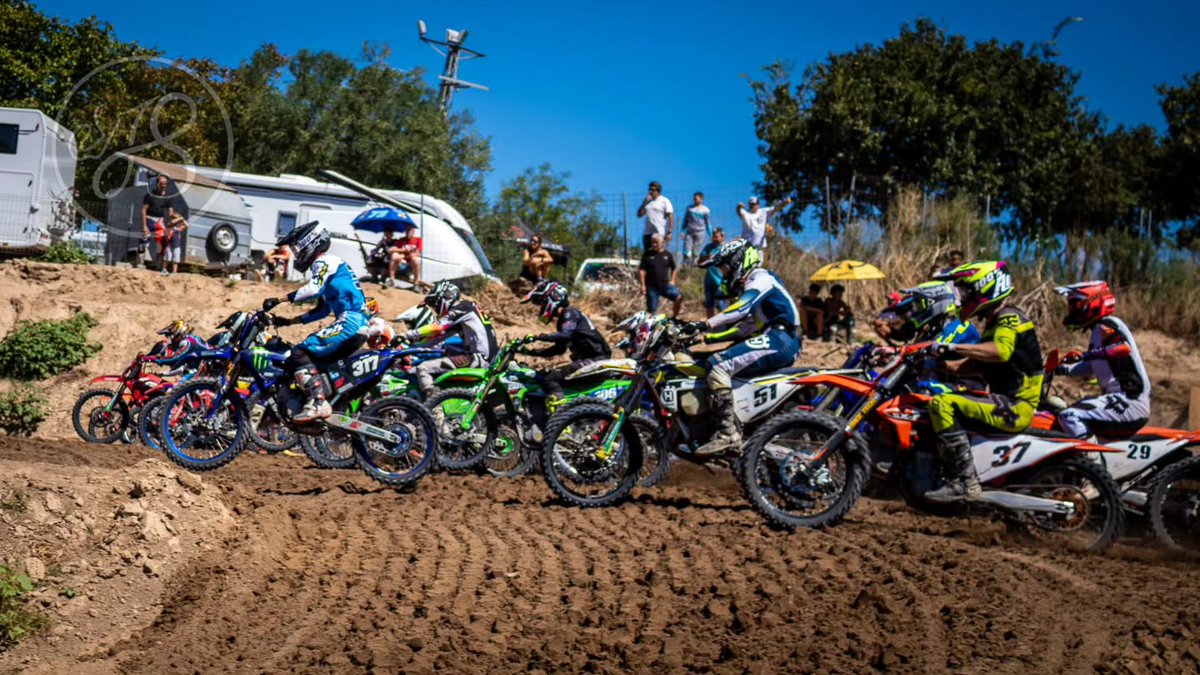 GrazynaChunpob's tweet photo. Mototierra with @moto_club_segre! https://t.co/8diBiWlfFU
