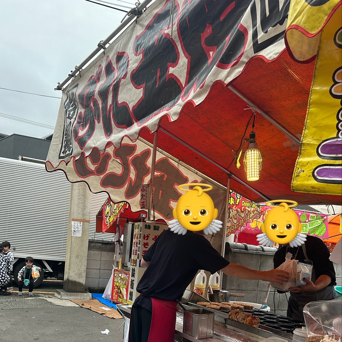 Hiroyuk_jp's tweet photo. この前お祭りいってきた
これ500円だけど良心的な価格に見える不思議 https://t.co/u0ykrBUSnt