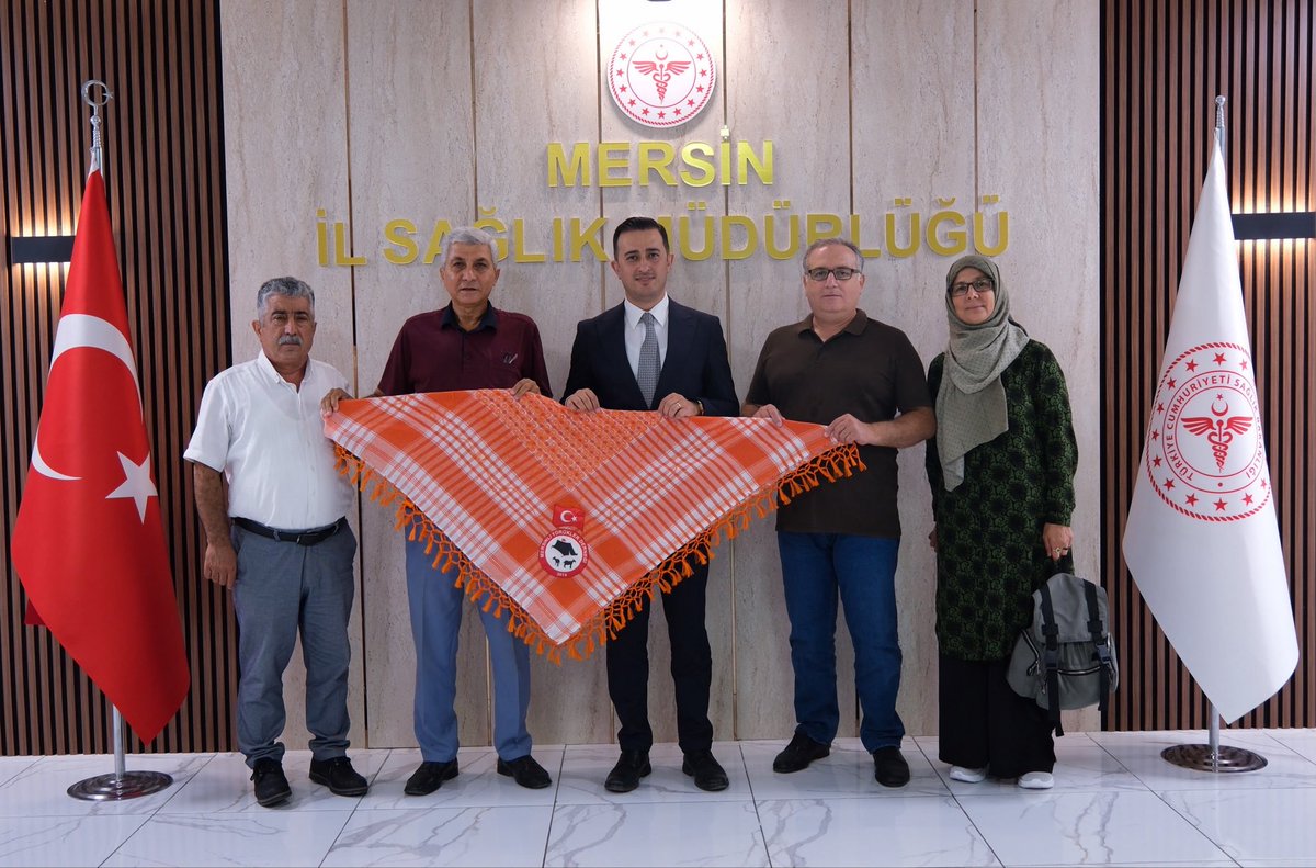 mersin_ism's tweet photo. Mersin Yörükler Dernek Başkanı Sayın Hidayet Dinçer ve yönetim kurulu üyeleri, İl Sağlık Müdürümüz Uzm. Dr. Mustafa Ekici’ye nezaket ziyaretinde bulundular. 

Nazik ziyaretleri için Sayın Dinçer’e ve beraberindeki yönetim kurulu üyelerine teşekkür ederiz. https://t.co/XlrfmOc8Wc