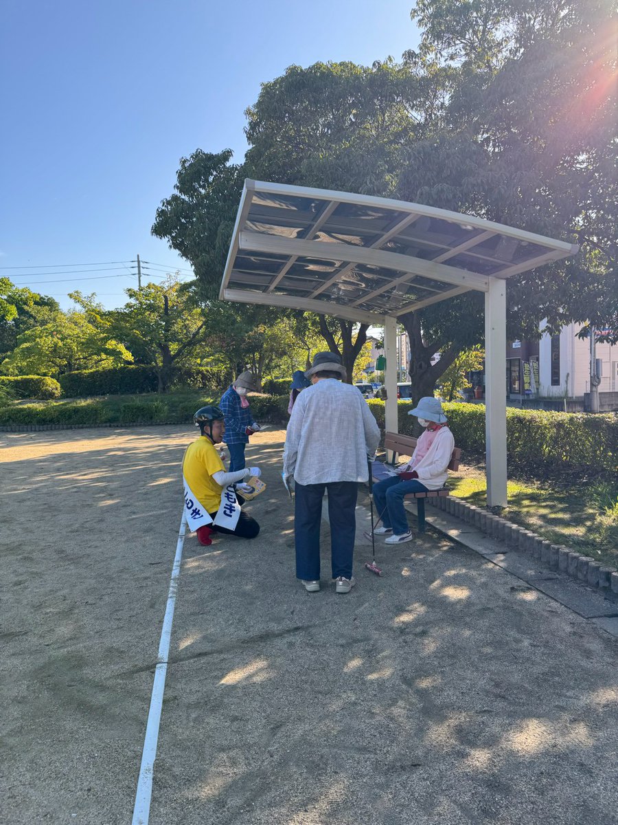 kanzaki_utadu's tweet photo. 宇多津町議会議員補欠選挙     
国民民主党公認候補の   
「神崎ともき」です！        

本日も自転車で多くの皆様からの声を伺いました。
皆様からのお声を糧にがんばります！
 #国民民主党 #宇多津町 https://t.co/AUMJaLnF9X