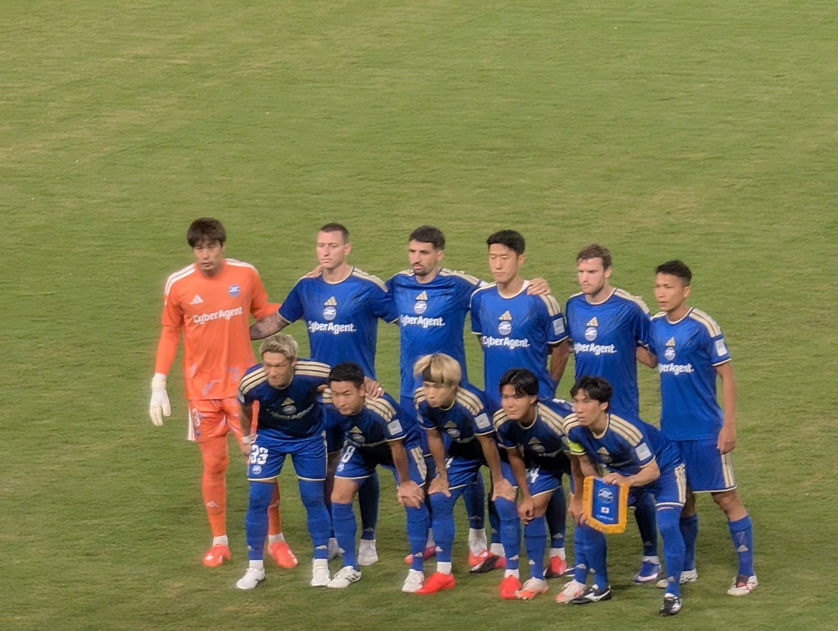 ryodaring_1's tweet photo. アジアへの道が始まります。
勝ちましょう！
#zelvia https://t.co/r1oeg3TUYj