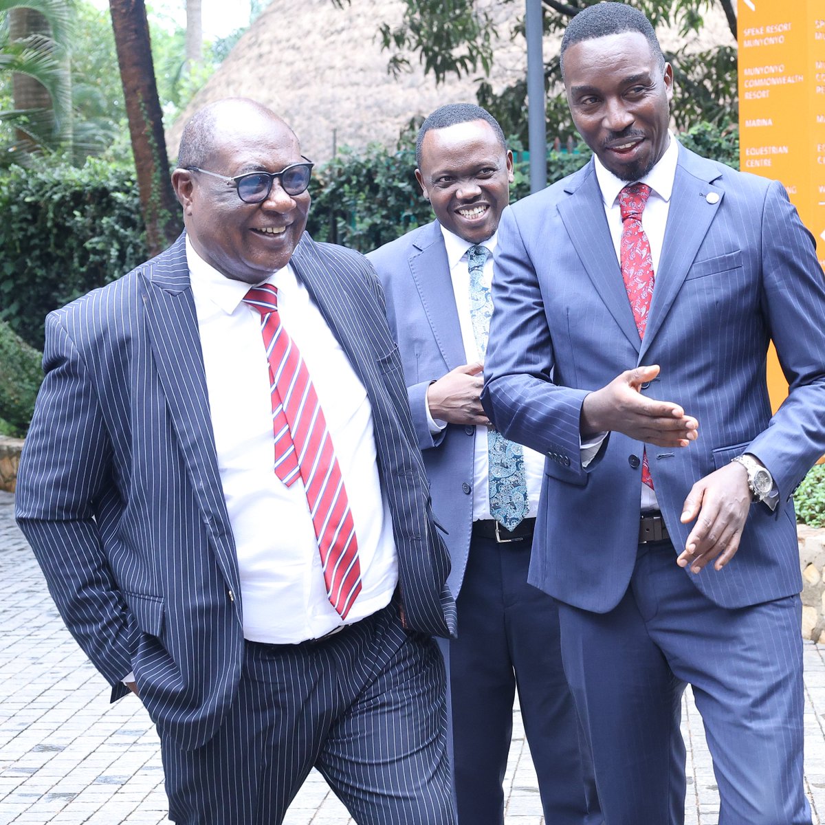 ug_lawsociety's tweet photo. #RNBTechFest2026 | The #RadicalNewBar Welcomes the Attorney General to this Year's Edition of #TechFest at Munyonyo Commonwealth Resort, Kampala

Vice President, Hon. @AsiimweAnthony2, (Representing President and Head of the Bar, @IsaacSsemakadde, SC) accompanied by our #TechFest Convenor and Chairperson organizing Committee, Adv. @TonyKiire, CEO @AdetiChristine, and Head of Professional Development, @ntegekasimon, warmly welcome the Learned Attorney General, Hon. @SamMayanja, to this year’s edition of #TechFest2026.

A distinguished welcome as the Bar gathers to explore the opportunities, challenges, and possibilities of digital transformation in the legal profession.

#DigitalTransformation  #LawyersOnECCMIS