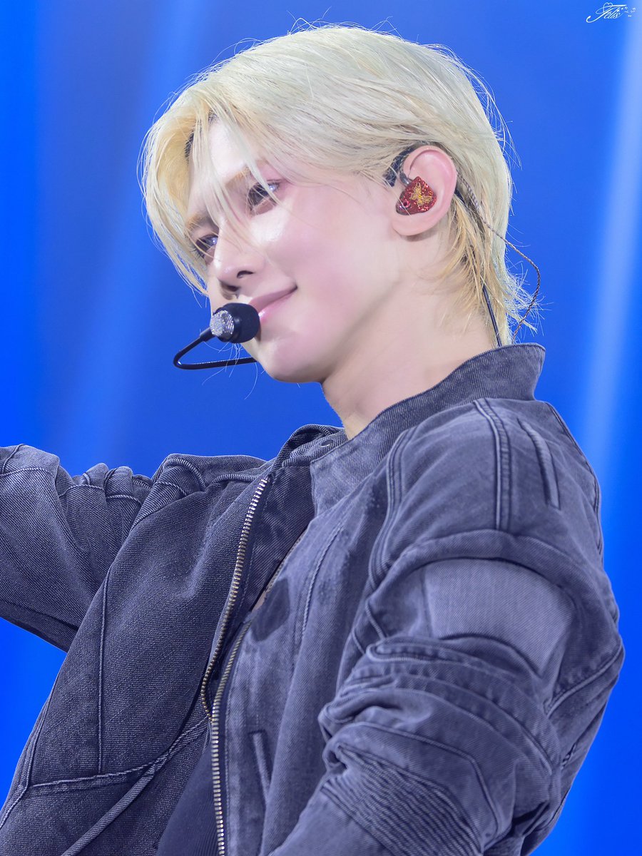 purlpinkblood's tweet photo. >> 여상 << 이가 얼마나 진국이냐면

입덕하고 나서 단 한번도 
이 아이의 발언, 행동, 태도, 눈빛에 실망한 적이 없음

맨날 이 초롱초롱한 눈빛으로 우리를 쳐다보는데 어떻게 안 사랑하냐고
진짜 까도까도 미담만 나오는 아이,,♥︎

아 강여상 사랑한다고!!! https://t.co/h0RzLYeeCx