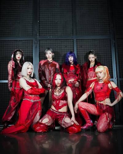 naoko_ofcl's tweet photo. HANA 1st TOUR 2026 「Born to Bloom」
📍大阪城ホール ｜📅2026年9月17日（木）
 
📡視聴はこちら👇
🔗 https://t.co/lNiGzCY326
 
このステージをお見逃しな💫
 
#HANA
#BorntoBloom
#大阪城ホール 
#HANA1stTOUR https://t.co/CzY0eNuosr