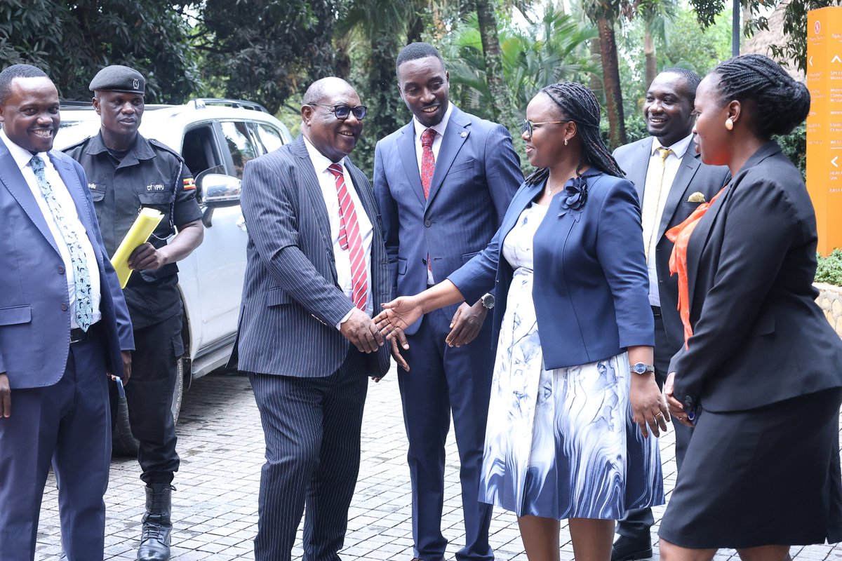 ug_lawsociety's tweet photo. #RNBTechFest2026 | The #RadicalNewBar Welcomes the Attorney General to this Year's Edition of #TechFest at Munyonyo Commonwealth Resort, Kampala

Vice President, Hon. @AsiimweAnthony2, (Representing President and Head of the Bar, @IsaacSsemakadde, SC) accompanied by our #TechFest Convenor and Chairperson organizing Committee, Adv. @TonyKiire, CEO @AdetiChristine, and Head of Professional Development, @ntegekasimon, warmly welcome the Learned Attorney General, Hon. @SamMayanja, to this year’s edition of #TechFest2026.

A distinguished welcome as the Bar gathers to explore the opportunities, challenges, and possibilities of digital transformation in the legal profession.

#DigitalTransformation  #LawyersOnECCMIS