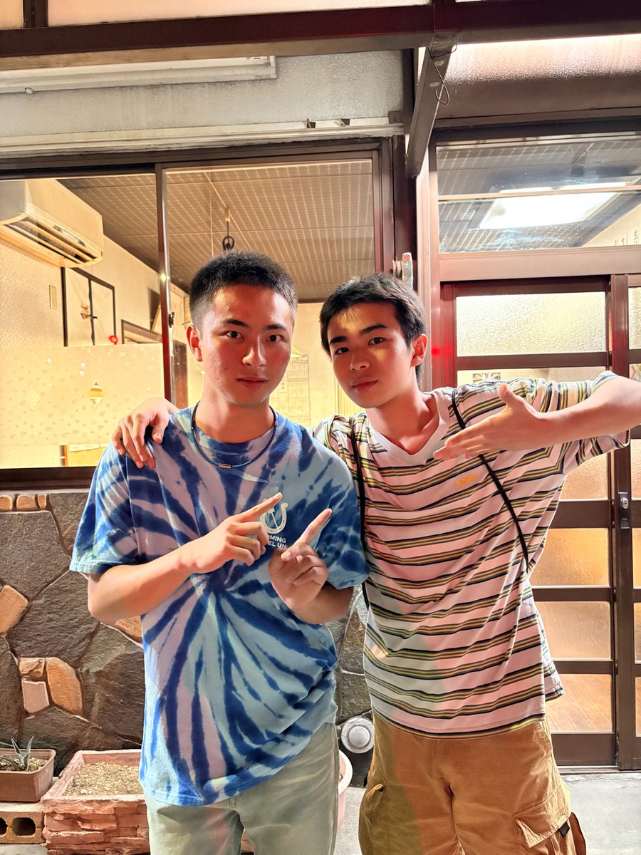 saigononoren's tweet photo. #最後ののれん
今夜後編放送.ᐟ.ᐟ

📸⟡.·𝐎𝐟𝐟 𝐒𝐡𝐨𝐭⟡.·📸
#原田琥之佑 さんと#久野渚夏 さん
2人一緒のシーンはいつも現場が賑やかでした😆

そして
71年続く食堂「みどりや」は最後の日を迎える―
皆さんも新太と清志の最後の1日を
見届けてください👀✨

#梅沢富美男 https://t.co/9zR2YdVRmT