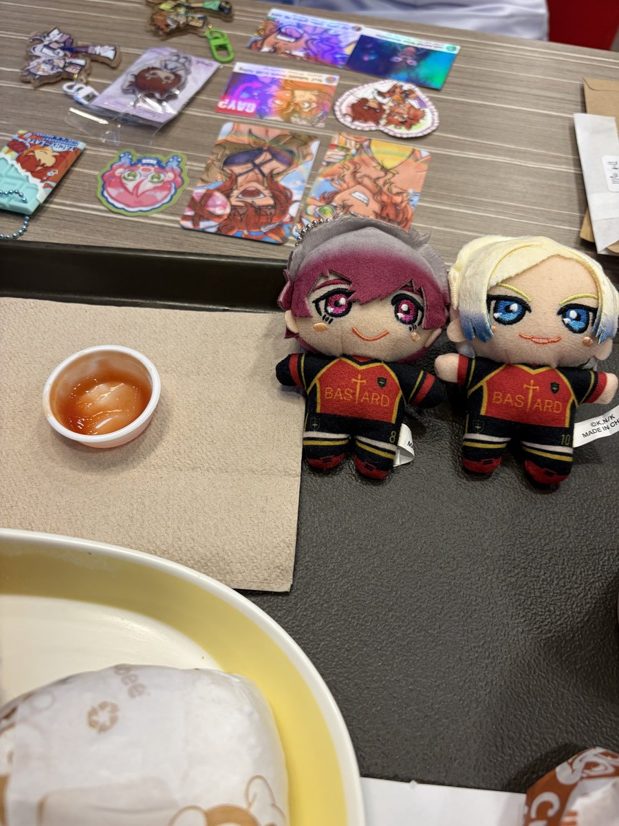 rivesai9's tweet photo. when u and oomf r in two completely different fandoms https://t.co/DabDsxnDlI