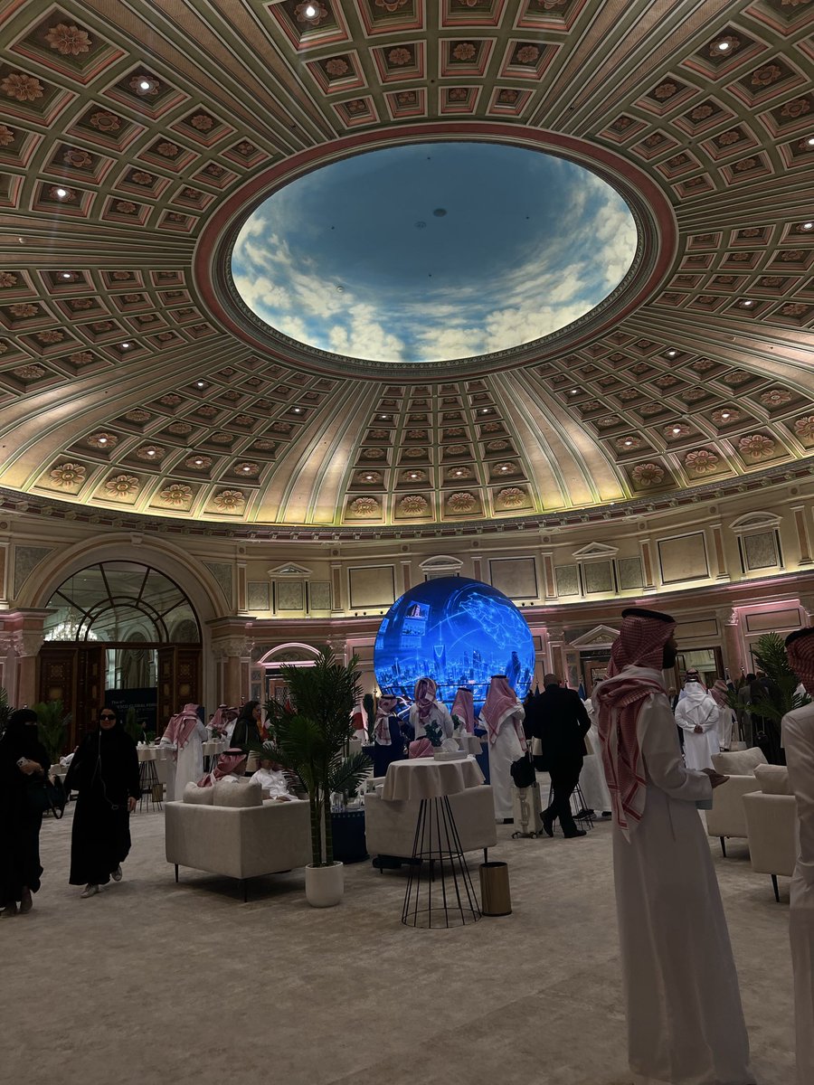 Saja_naif0's tweet photo. 4th UNESCO World Forum on Artificial Intelligence Ethics 2026 🤍

#عام_الذكاء_الاصطناعي
#سدايا
#GFEA https://t.co/N6iPgvvCAe
