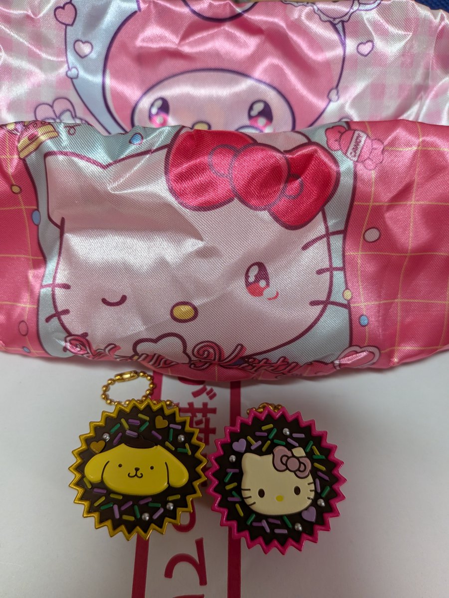 y27f10's tweet photo. サンリオガチャガチャ交換
 平成女児チョコ スペシャルカラーver
譲→キティ・ポムポムプリン
求→クロミ・ポチャッコ

サンリオガチャガチャ交換
甘えんぼナミダマチ付き巾着
譲→キティ・マイメロ
求→クロミ

大阪手渡しできる方
よろしくお願いします🙏
＃サンリオ
＃サンリオ交換 https://t.co/0nYiVwxI2W