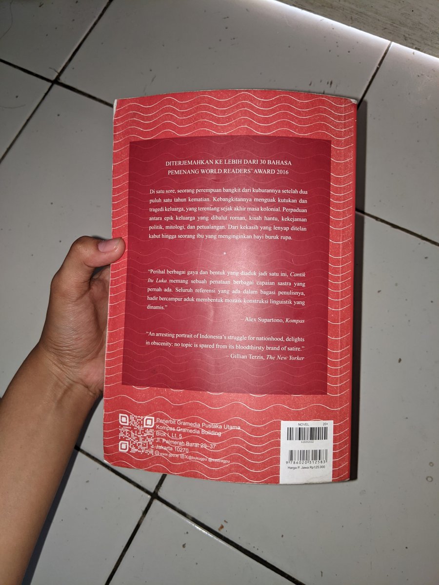 fullsun1307's tweet photo. PRELOVED!!
Buku Novel Cantik Itu Luka
Harga : 80.000

Buku ORI, ada coretan pensil di beberapa halaman tapi enggak ganggu ke tulisannya bisa di hapus, ada noda juga di beberapa halaman tapi cuman di bawah dan enggak ganggu ke tulisannya.

Yang Minat boleh DM lagi BU https://t.co/KEdUX25RSs