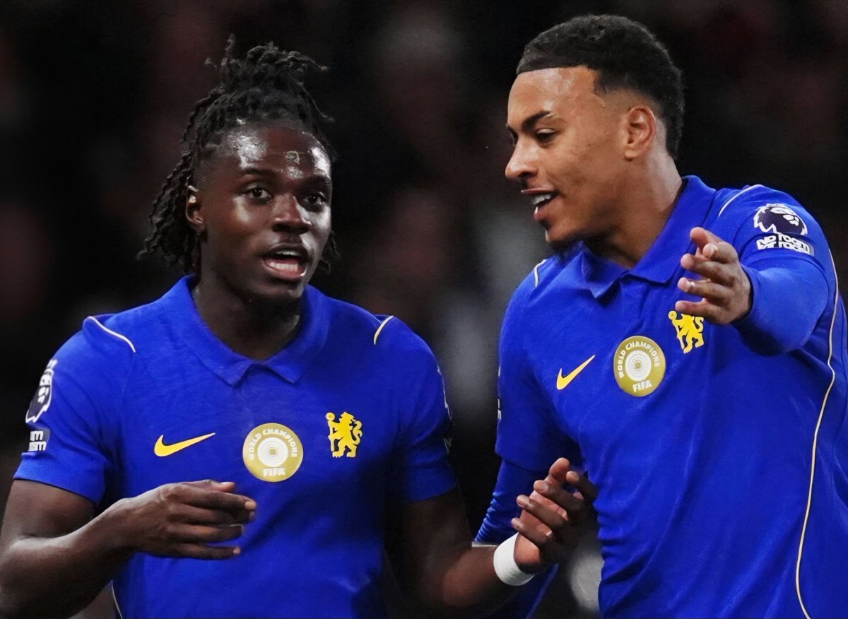 TheBlueDodger's tweet photo. 🚨🔵 Romeo Lavia on Morgan Rogers joining:

"It's honestly amazing."

"Obviously I knew Morgan, but just the way he's come in and then they've all clicked together up front. Sometimes I wish I could go in the stands and enjoy watching it."

"It makes your job easier, because it's like 'you guys go and work your magic and then we do the rest'. So we're really, really happy to have them all and hopefully we can achieve great things together."

(@NizaarKinsella) #CFC