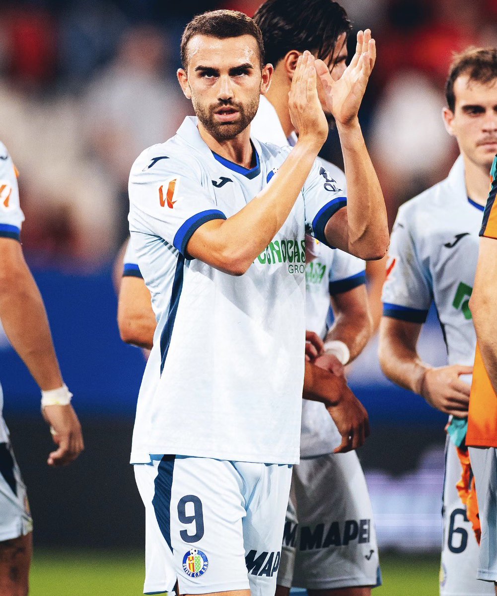 _Alvarovic's tweet photo. 💣🔵 Borja Mayoral, fuera de la convocatoria del Getafe para el partido de esta tarde ante el Betis. Sigue el caso. https://t.co/Ngn4jeDNKC