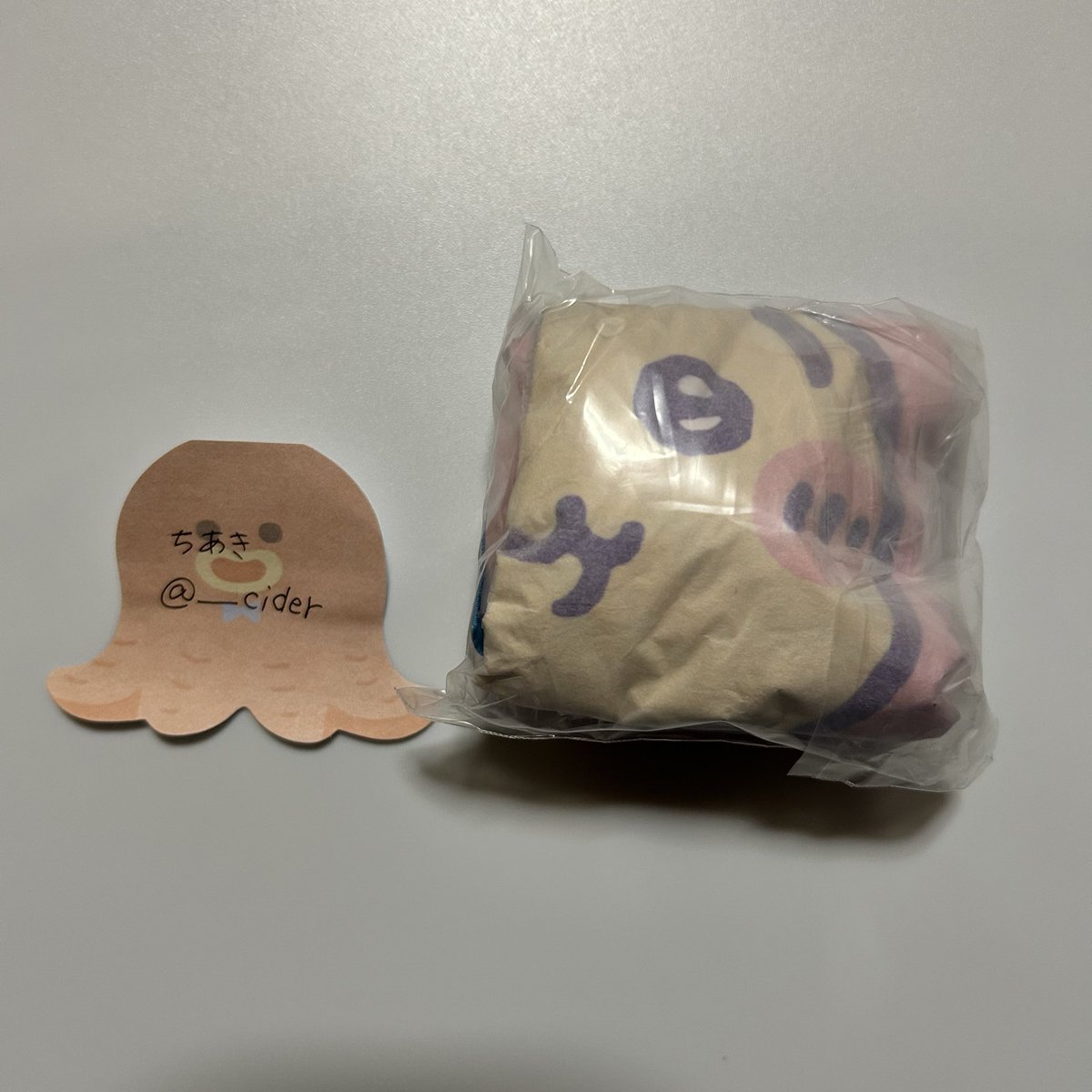 ___cider's tweet photo. @0X1luv943 こんばんは 検索から失礼します。当方トートのうさぎを所持しております。
ちいかわトートと交換いただくことは可能でしょうか？
ご検討よろしくお願いいたします。 https://t.co/5Sb0Gpnal2