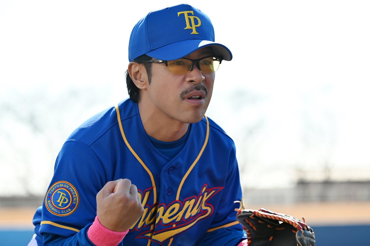 4out_movie's tweet photo. ❖━━━━━━━❖
　#映画4アウト
　場面写真解禁 
❖━━━━━━━❖

#相葉雅紀 さん演じる監督・矢上と
個性豊かなチームメンバーを捉えた場面写真📸

選手役には、オーディションで選ばれた【実際の障害者野球選手や障がいをのあるキャスト陣】が集結

相葉さんが現場でも「監督！」と慕われる抜群のチームワークで描く、本気のプレーと熱いドラマにご注目ください⚾

📄全写真は公式サイトニュースでチェック
https://t.co/WqnEjxnSLa

『4アウト ─もう一度、プレイボール─』
11月6日(金)公開