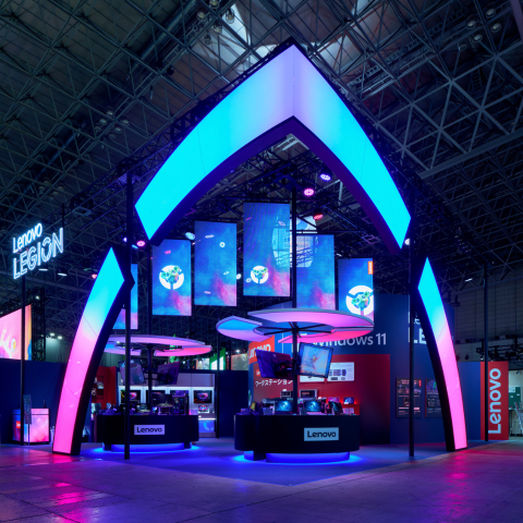 LEGION_JP's tweet photo. #TGS2026 初日から、レノボのブースが熱かった！
9/19(土)からの一般公開が待ちきれなくなりそうな写真をお届けします📸

岡本信彦さん・梶裕貴さんが『鬼武者 Way of the Sword』特別体験に来場👹
TGS出展記念セールもスタート🪂

#LenovoLegion #鬼武者WS https://t.co/N1pIX65xQE