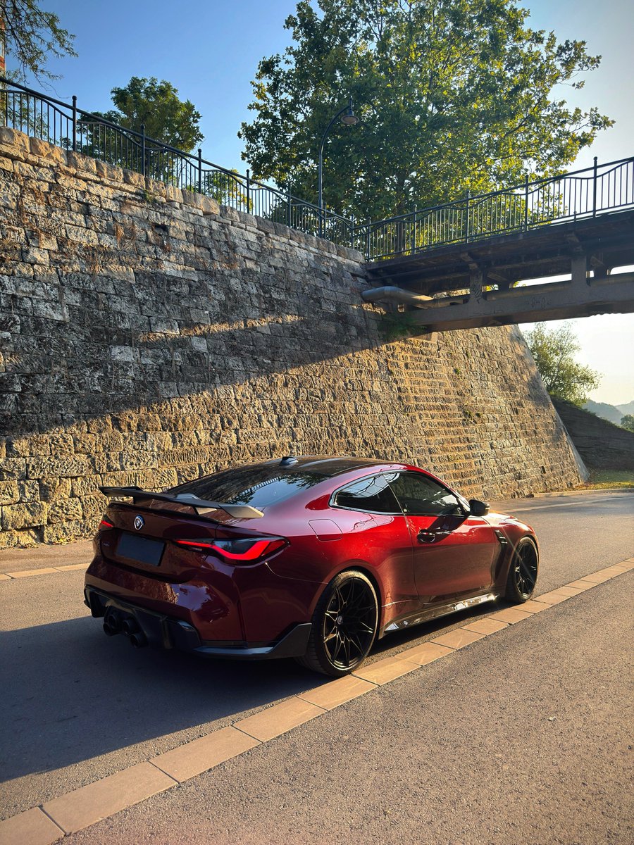 Bilusolda's tweet photo. Aventurine red is truly a game-changing color. https://t.co/4OG9qXNO8j