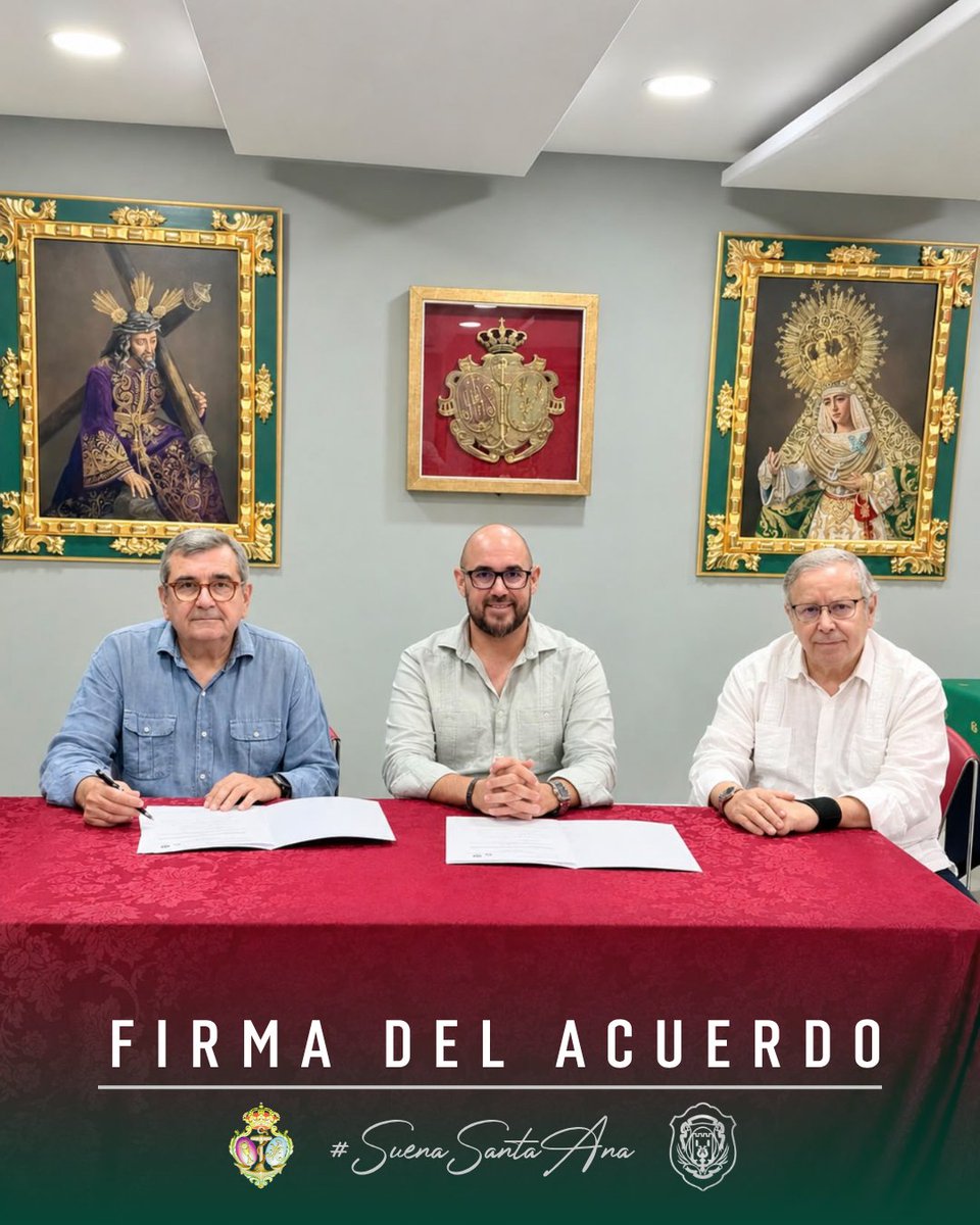 BMSantaAna's tweet photo. 💚 𝗔𝗖𝗨𝗘𝗥𝗗𝗢 | Esperanza de Triana

Nuestra Banda ha formalizado el acuerdo con la @EspDeTriana de cara a la próxima Madrugá, un vínculo que también nos permitirá estar presentes en diferentes cultos y actos de su calendario anual.

Volver junto a la Esperanza, a la calle Pureza y a compartir nuestros sones con su Hermandad supone una responsabilidad para todos los que formamos la familia de #SuenaSantaAna. Un reencuentro que vivimos con enorme ilusión y que ya preparamos con ganas.

Agradecemos a su Junta de Gobierno, encabezada por su Hermano Mayor, Feliciano Fernández, la confianza y el cariño depositados en nuestra Banda.

⚓ Nos volveremos a encontrar en Triana.