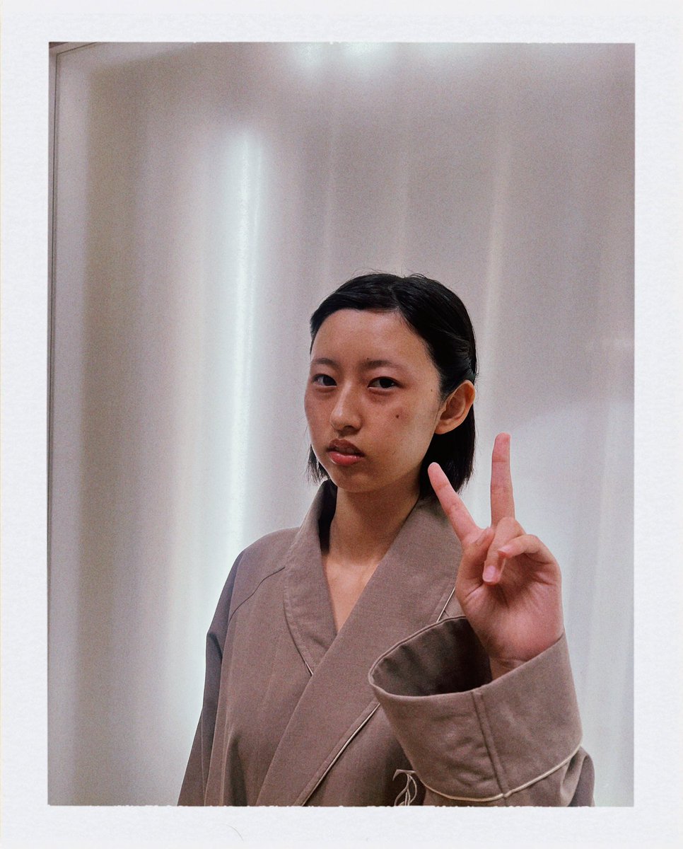 ami_naruse's tweet photo. 本日9月17日より配信のNetflixドラマ「ダウンタイム」に（頬骨形成患者役）で、少し出演させていただいております。
素敵なチームに携われた事とても嬉しく思います。ありがとうございました🙇‍♀️
これからも日々精進いたします🙇‍♀️

#ダウンタイム　#Netflix #役者　＃成瀬亜未 https://t.co/TRroELUTJT