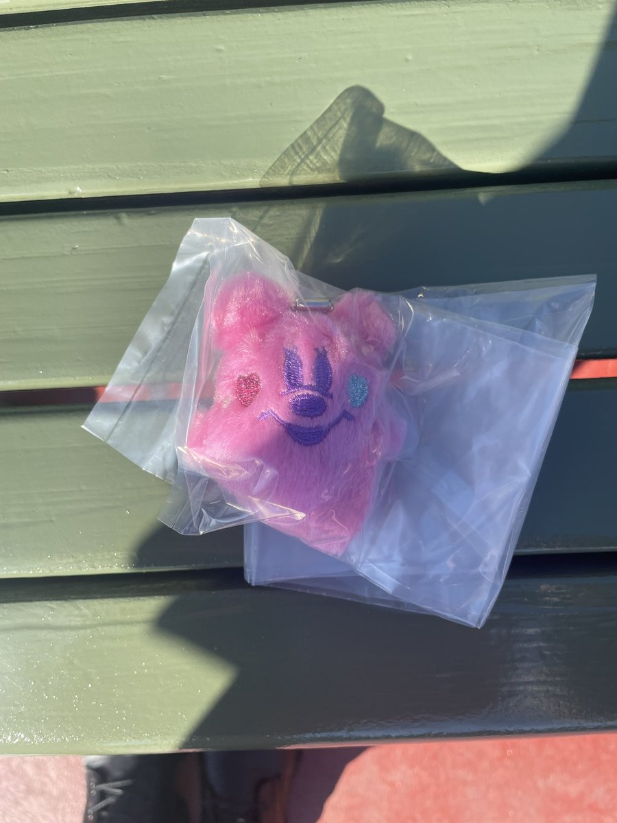 ri_bksts's tweet photo. 【交換】
ディズニー ハロウィン
ぬいぐるみチャーム

【譲】 ピンク
【求】ミント、水色

本日ランド内にて、手渡しで交換いただける方がいらっしゃいましたらお声掛けください🙇‍♀️ https://t.co/Kw5jCkRGdP